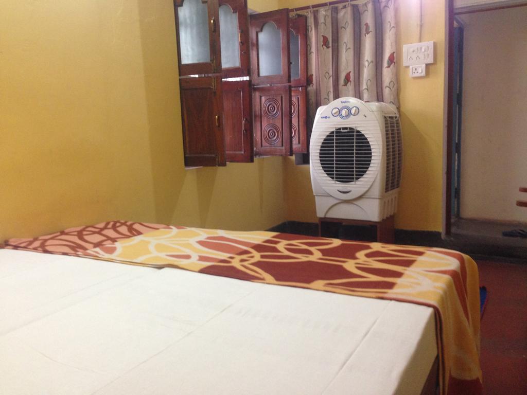 Paradise Inn Guest House Varanasi Quarto foto