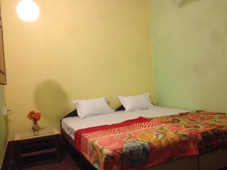 Paradise Inn Guest House Varanasi Quarto foto