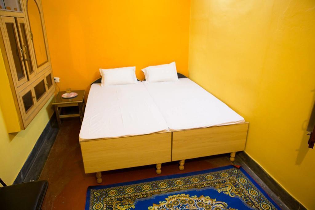 Paradise Inn Guest House Varanasi Quarto foto