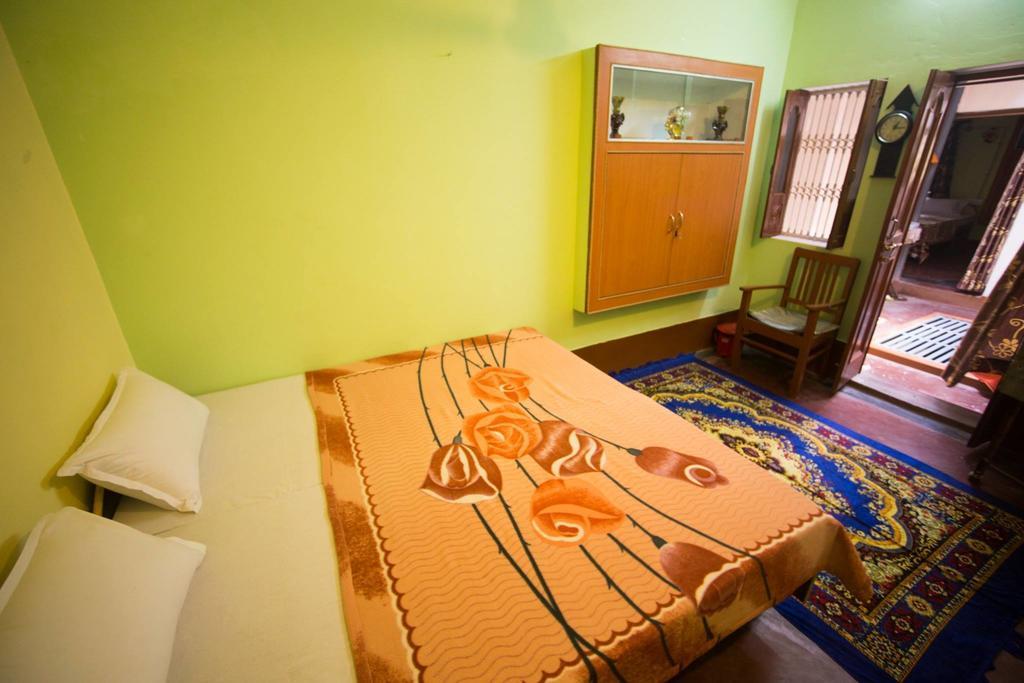 Paradise Inn Guest House Varanasi Quarto foto
