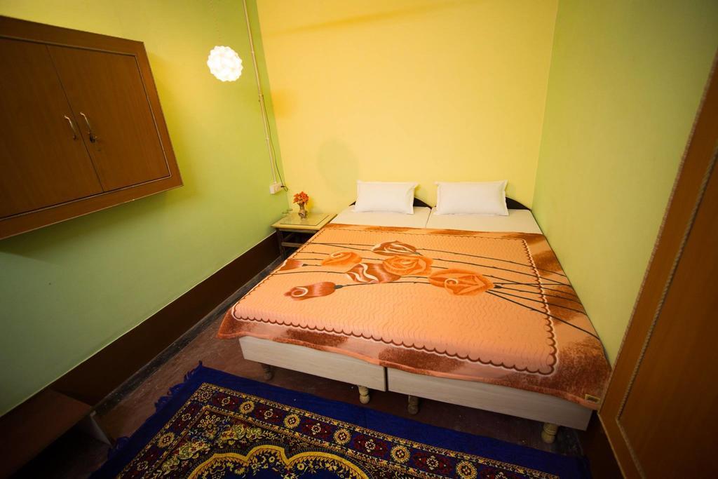 Paradise Inn Guest House Varanasi Quarto foto